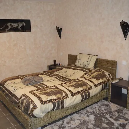 B&B L Hyppos Camp Corbelin