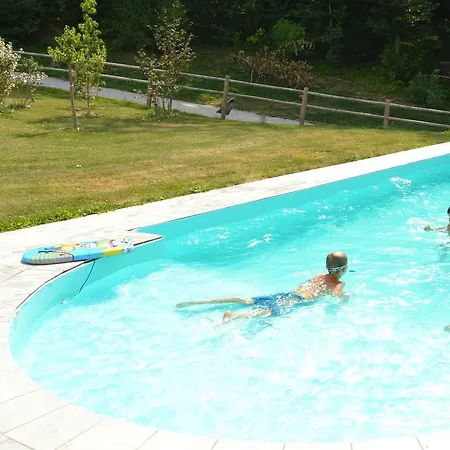 B&B L Hyppos Camp Corbelin