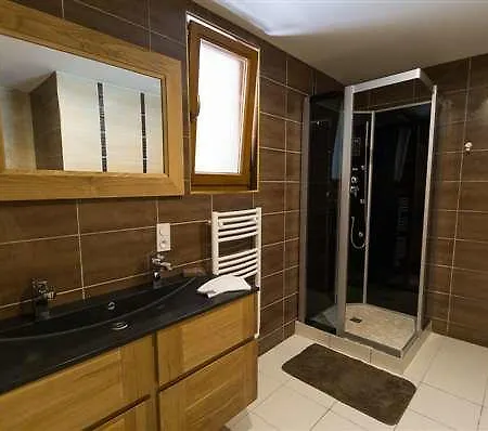 B&B L Hyppos Camp 4*